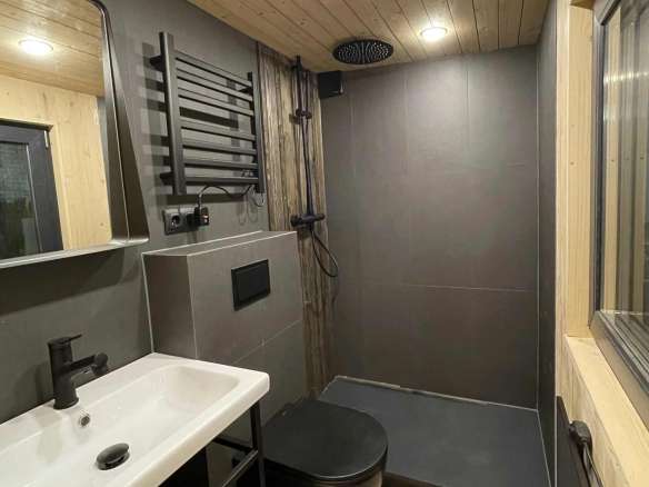 Compact Cabin