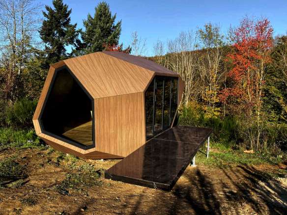 PEBL Grand Cabin