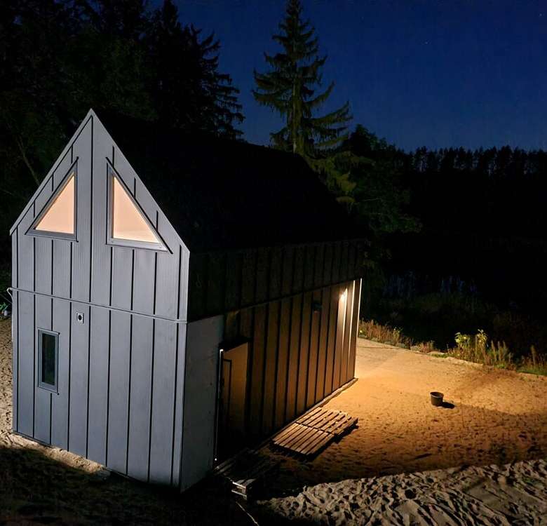 MOMO BarnHouse