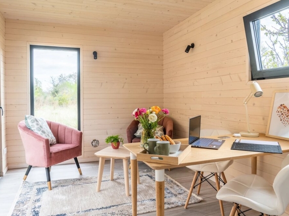 Studio Twenty Office