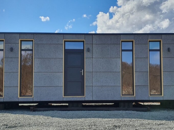 Freedom Mobile House