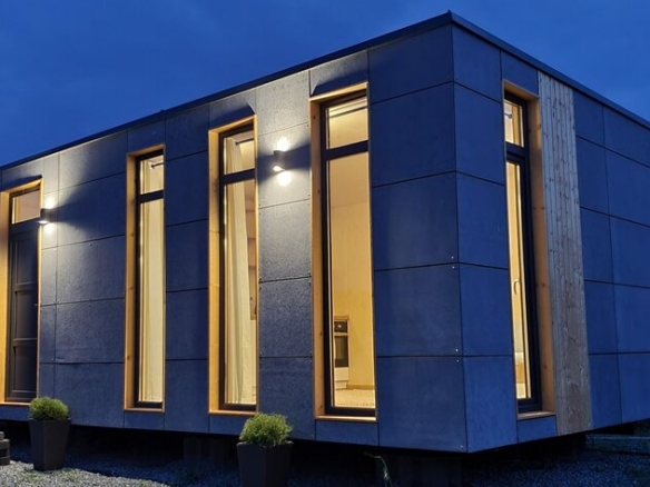Freedom Mobile House