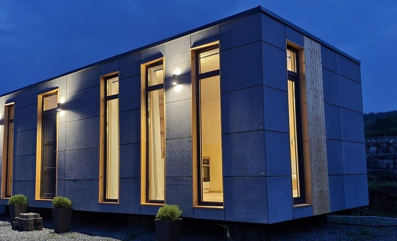 Freedom Mobile House