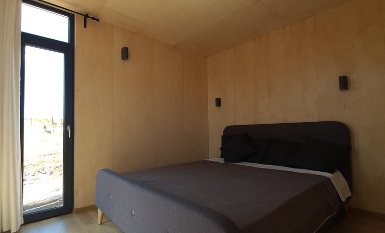 Freedom Mobile House
