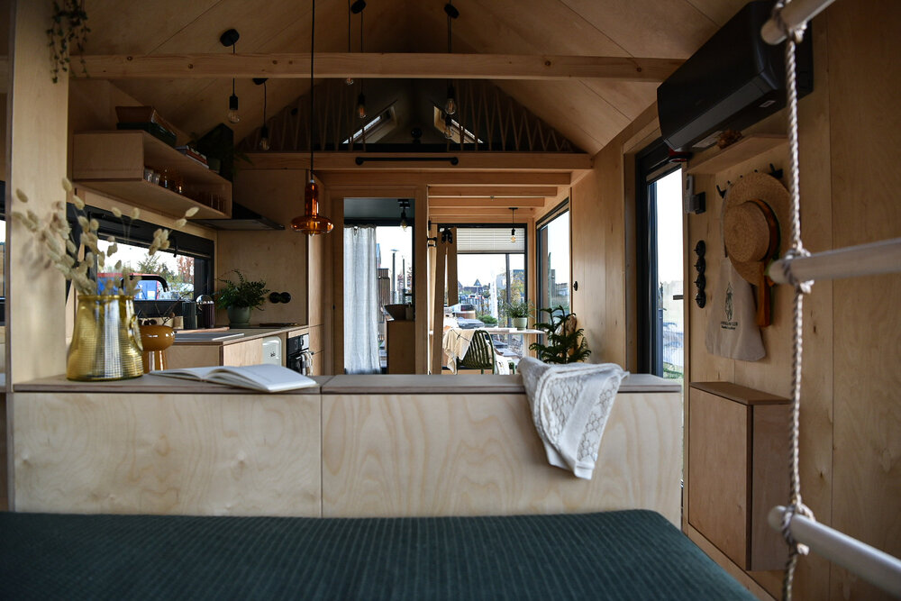 aurora-company-julia-07