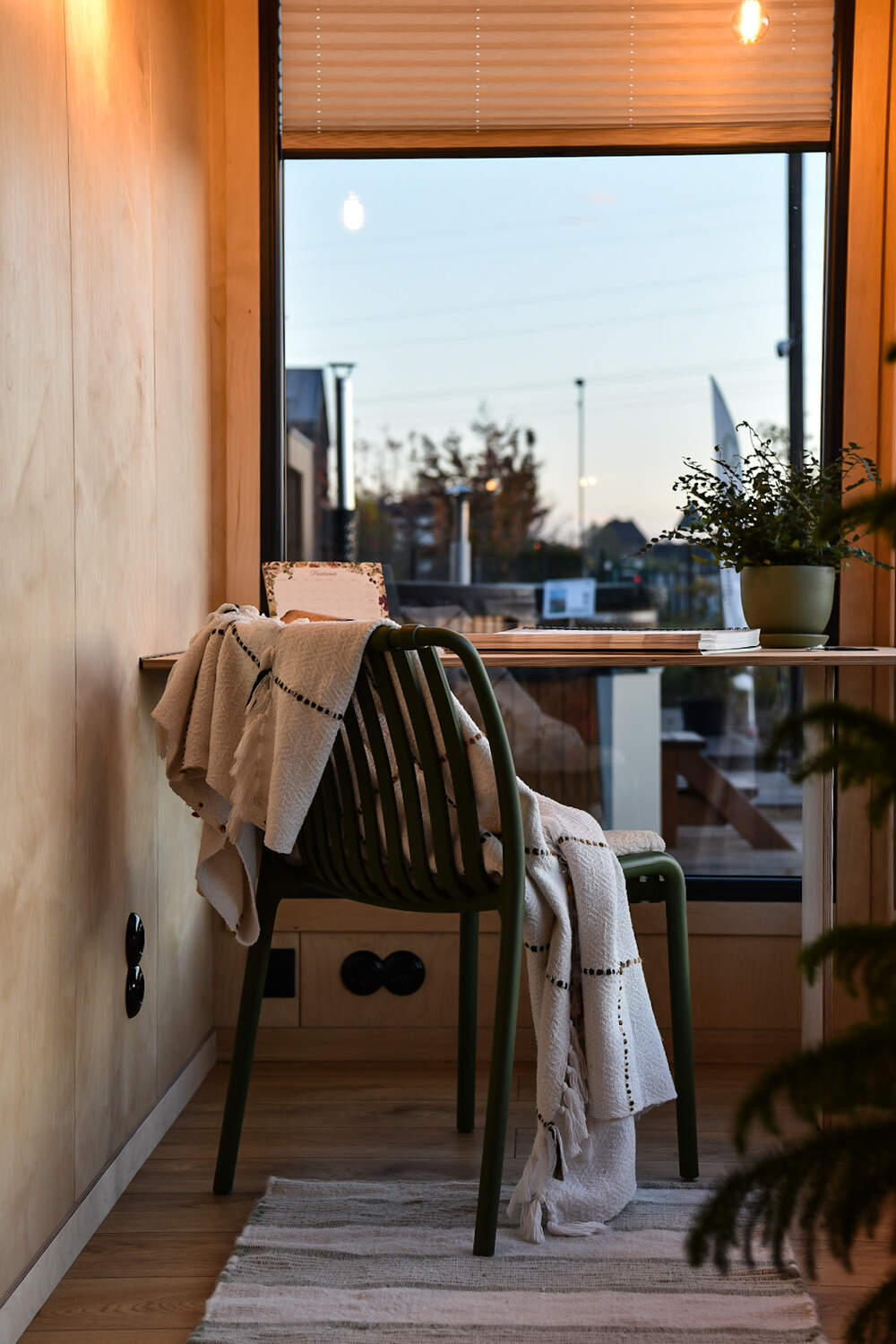 aurora-company-julia-08