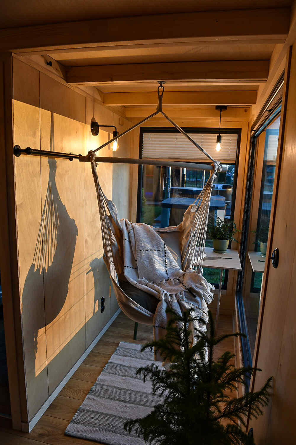 aurora-company-julia-09