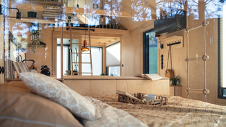 JULIA-Slow life philosophy with peaceful charm