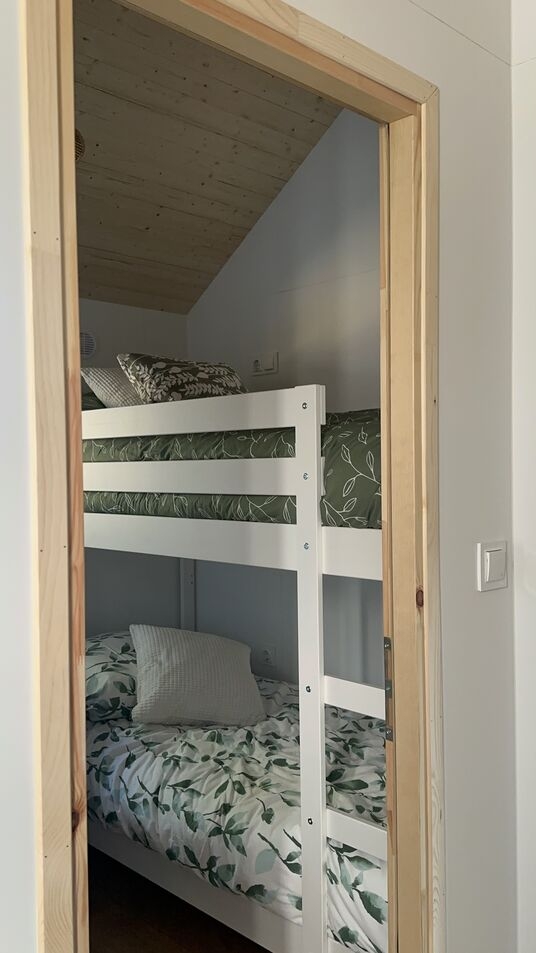 SKY_small_bedroom_2_optimized_150 Sky – Soggiorno moderno e confortevole