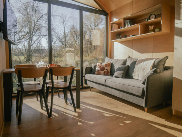 ZENITH- Spacious flexibility