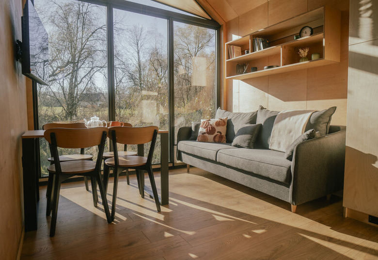 ZENITH- Spacious flexibility
