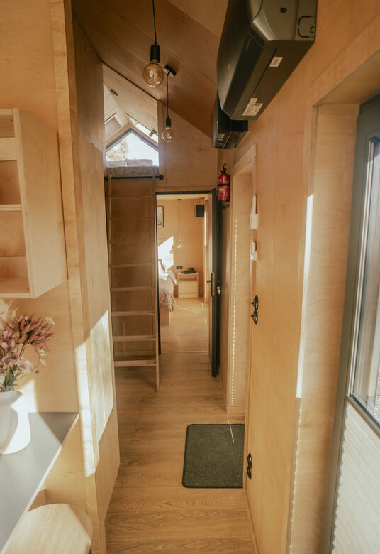 ZENITH- Spacious flexibility