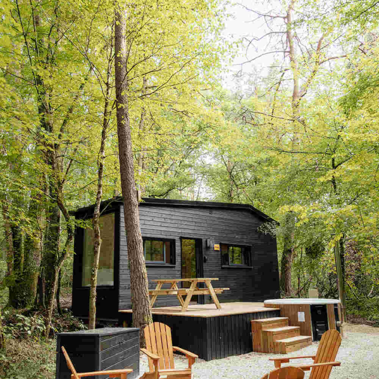TINY HOUSE FAMILY 4 PAX