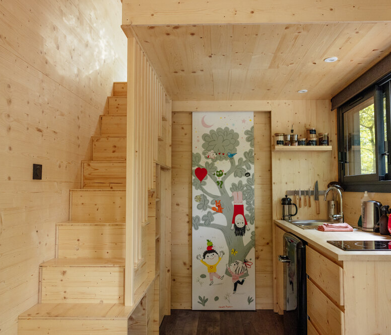 TINY HOUSE FAMILY 4 PAX