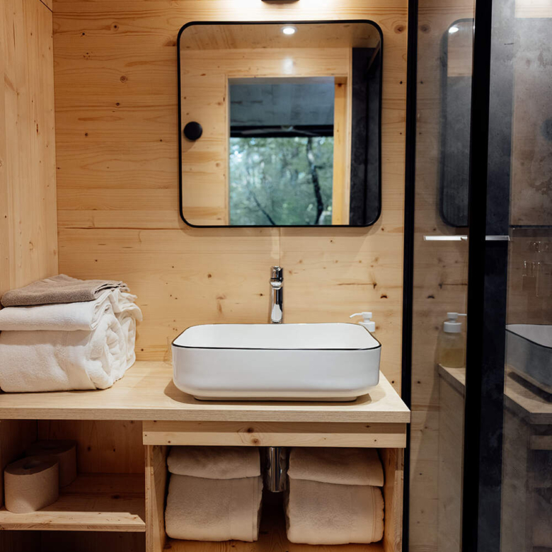 TINY HOUSE FAMILY 4 PAX