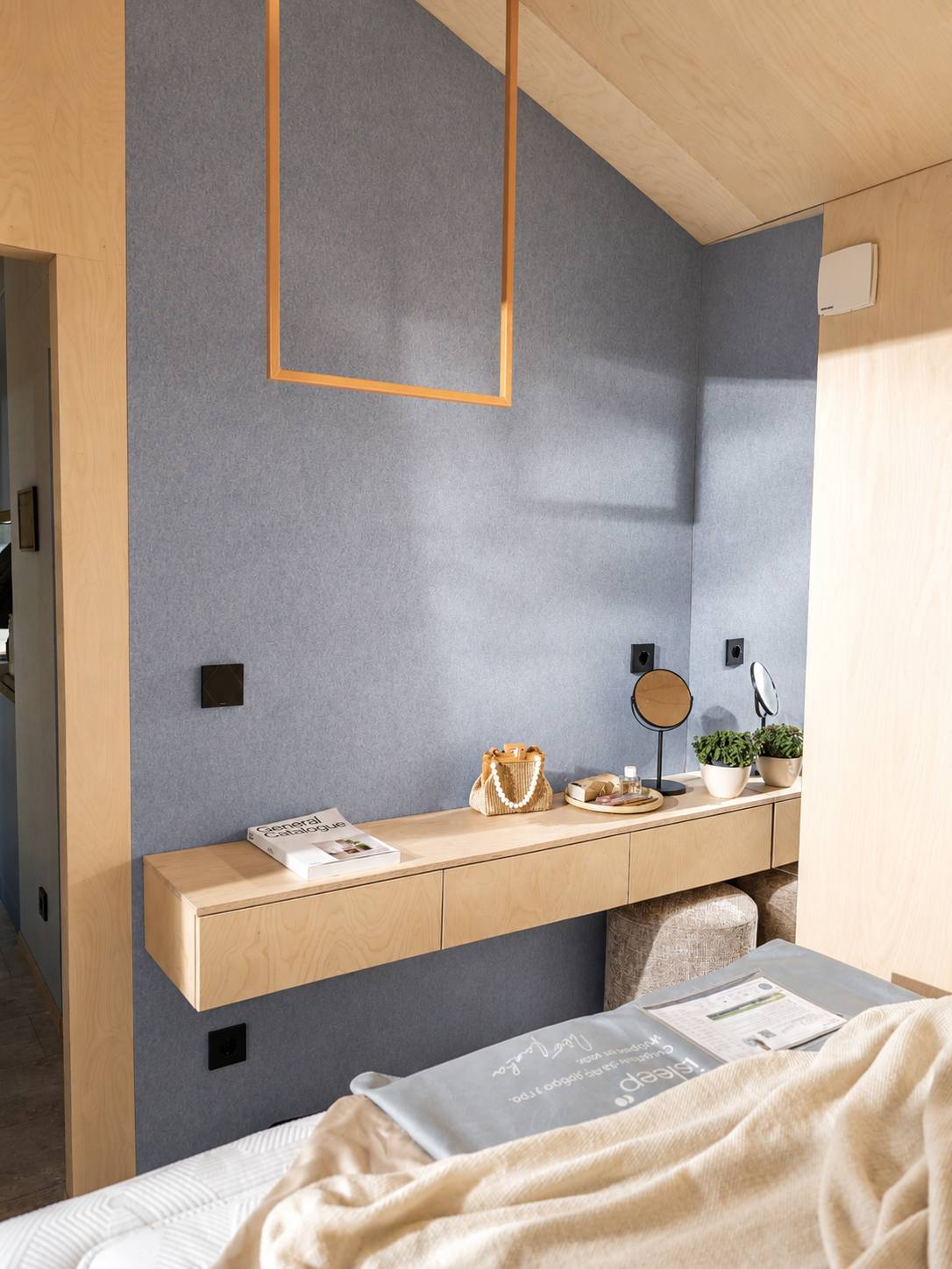 Mantar_Bedroom2_under_150kb Vesta M1