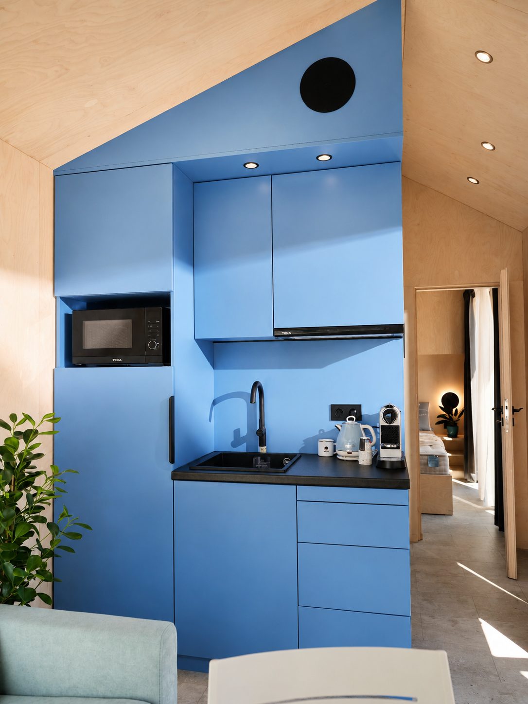 Mantar_kitchen_under_150kb Vesta M1